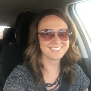 Meet your Posher, Abby